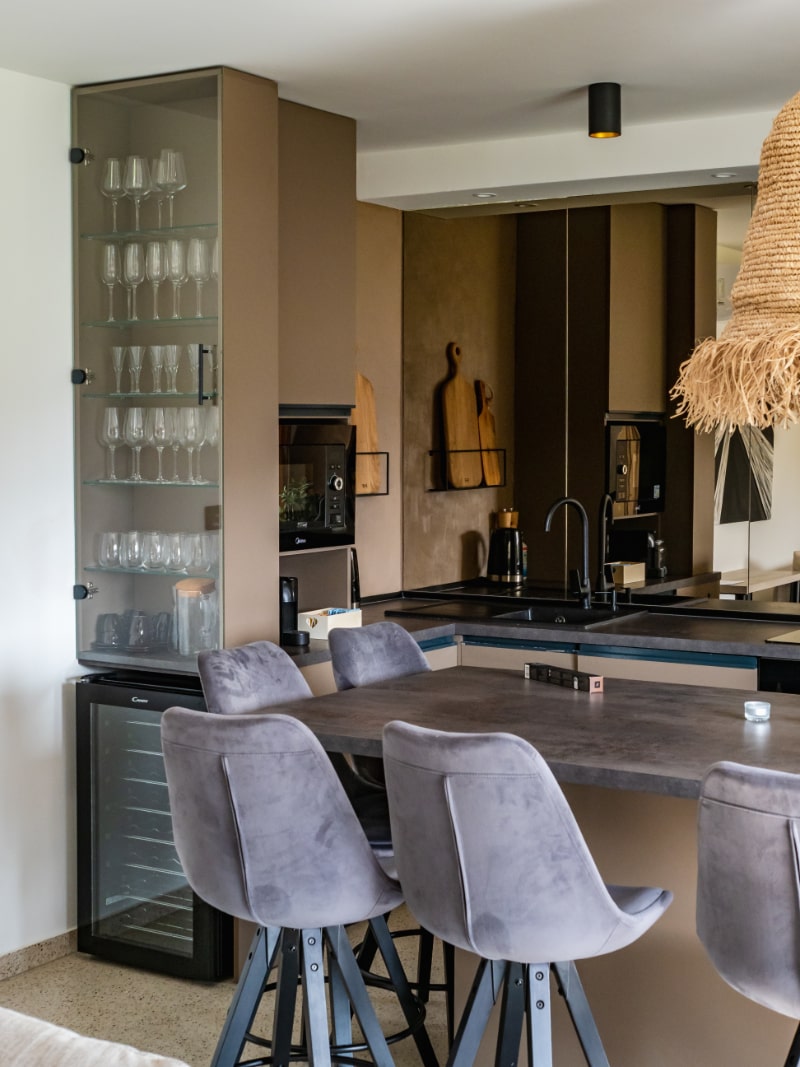 Fully equipped modern kitchen